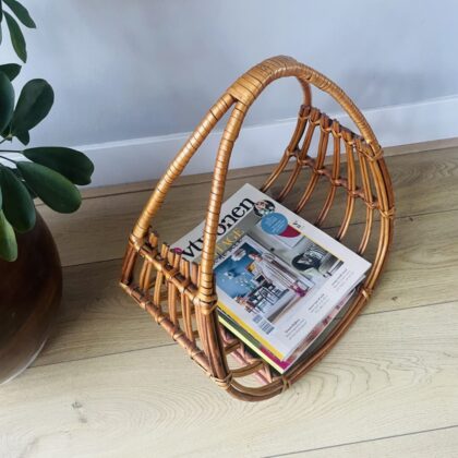 Vintage rotan lectuurmand