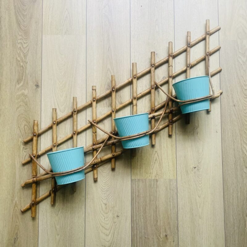 Vintage rotan plantenrekje
